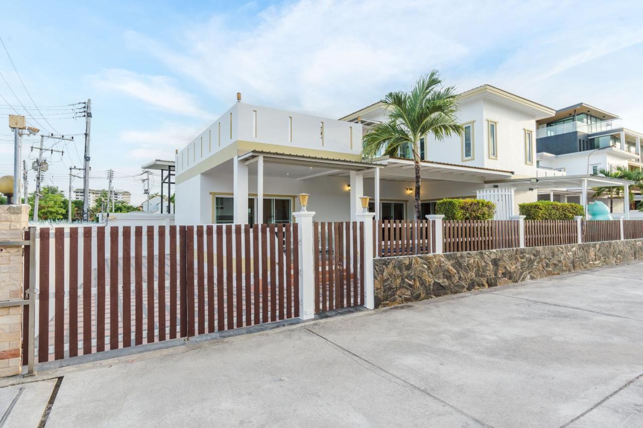 Fira Villa Huahin Exterior foto